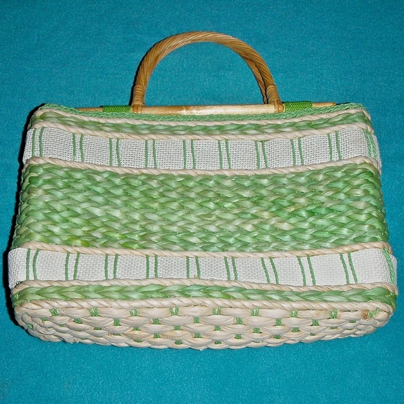 Laila Rowe green and natural straw handbag wood handles lined with green fabric - Picture 1 of 4